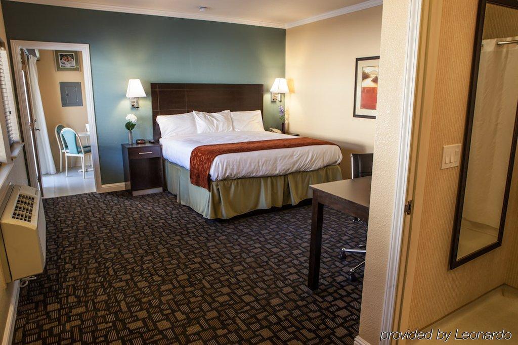 נובאטו Marinwood Inn & Suites מראה חיצוני תמונה